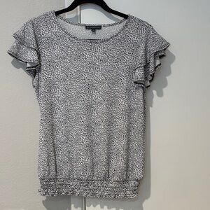 Adrianna Papell Black and White Ruffle Sleeve Blouse